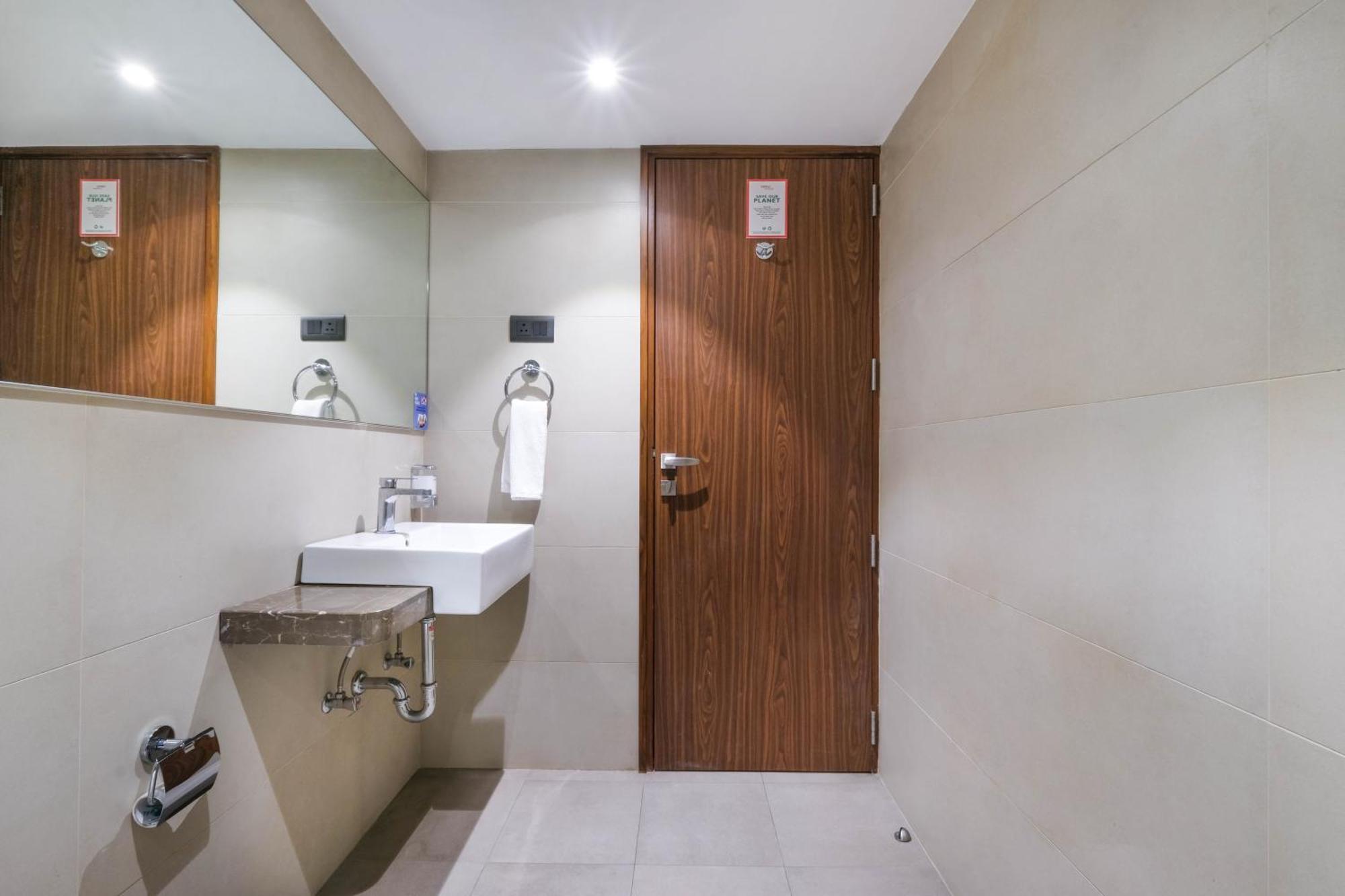7 Apple Hotel - Viman Nagar Пюн Стая снимка