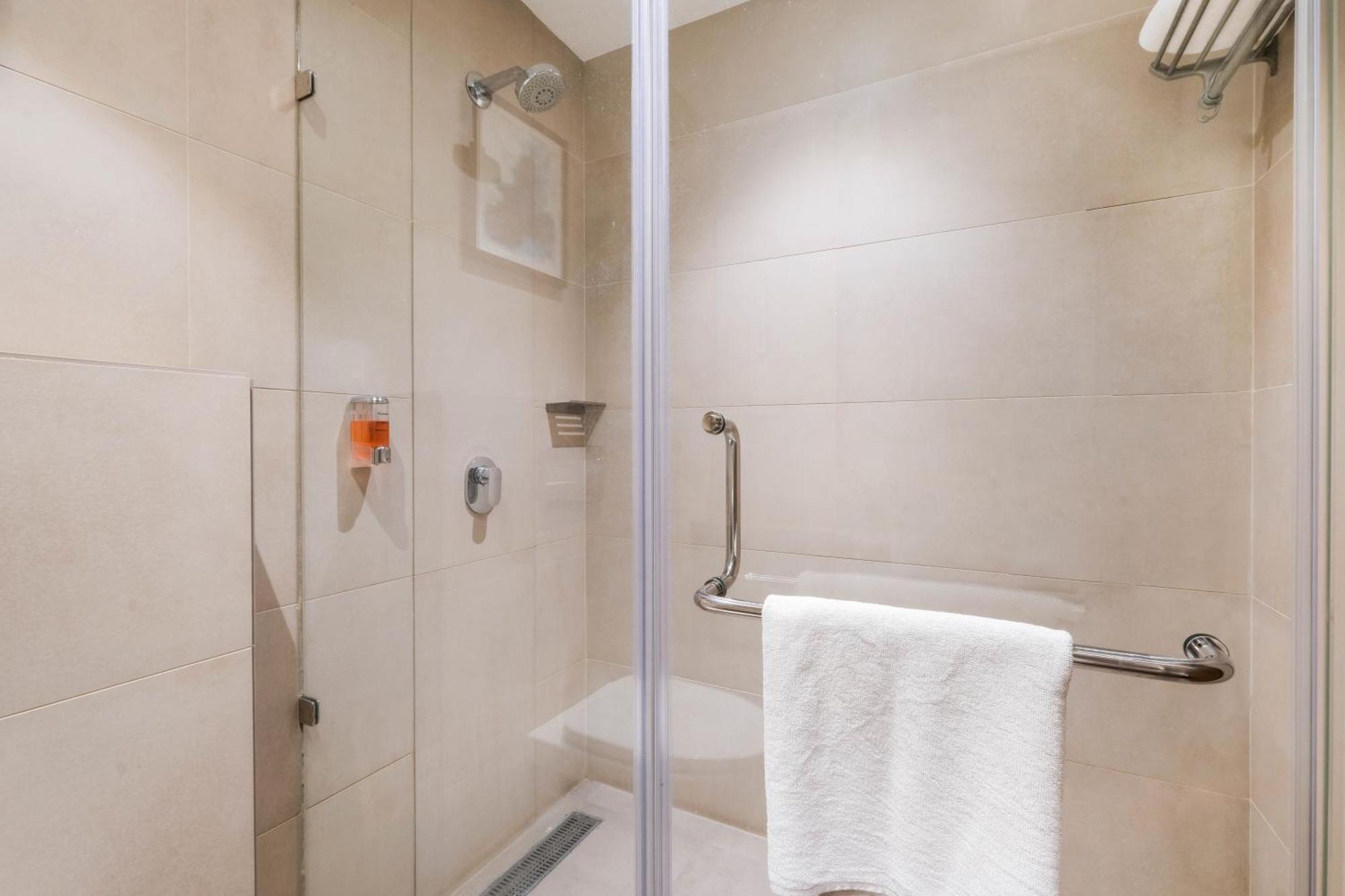 7 Apple Hotel - Viman Nagar Пюн Стая снимка